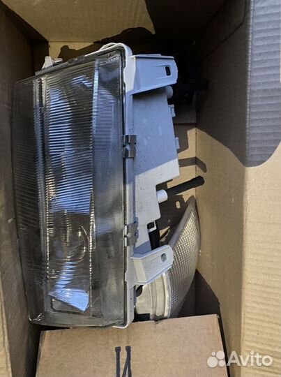 Продам фару ввз 2110-2112