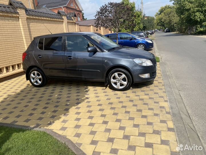 Skoda Fabia 1.6 AT, 2010, 180 858 км