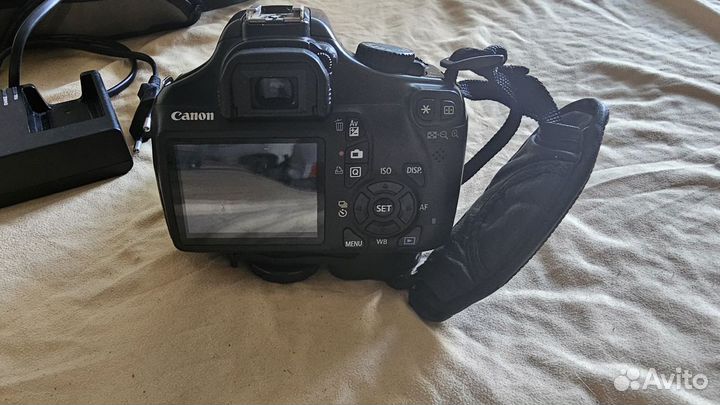 Зеркальный фотоаппарат canon eos 1100d