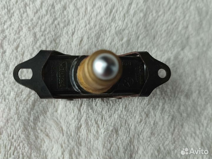 Кнопкапереключатель мп1102У4