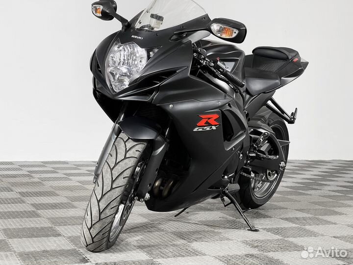 Suzuki GSX-R 600 2017 года 4400км