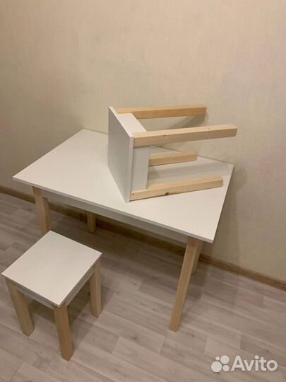 Cтол кухонный