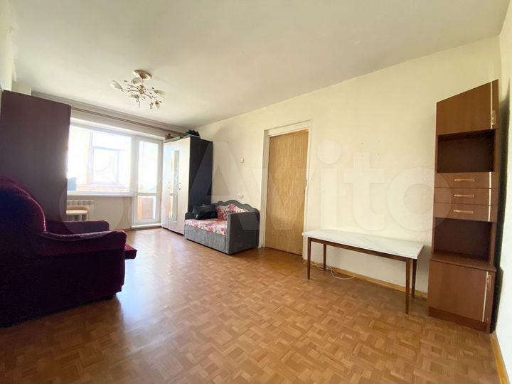 2-к. квартира, 43 м², 8/9 эт.