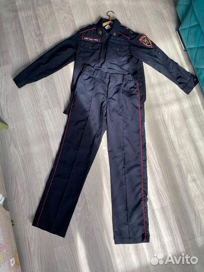 Полицейская форма женская