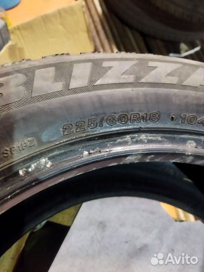 Bridgestone Blizzak Spike-01 225/60 R18 и 225/60 R18