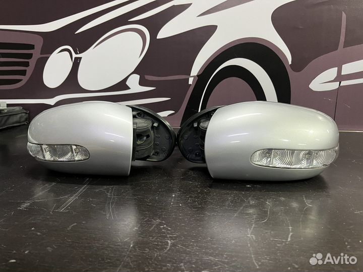 Зеркало боковое Мерседес w211 e55amg цвет 744U