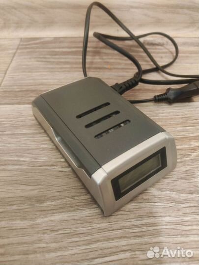 Зарядное устройство для аа/ааа аккумулятор.батарей