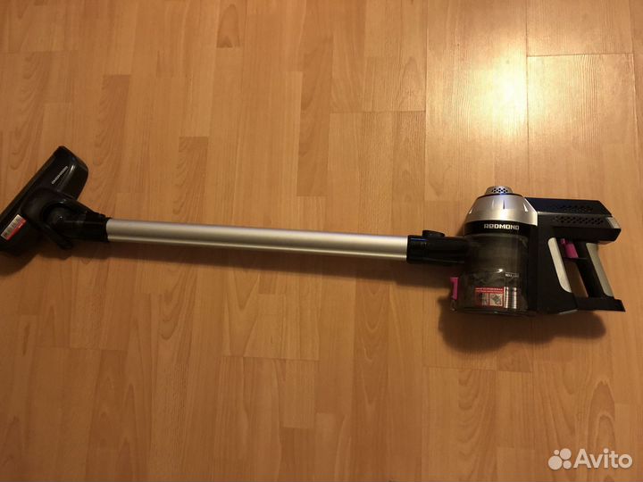 Аккумуляторный пылесос Redmond RV-UR340