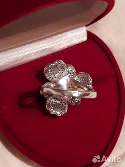 Серебряное кольцо