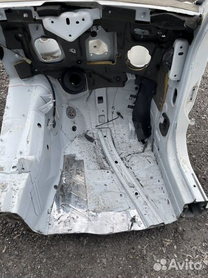 Лонжерон передний правый Mercedes-Benz W211