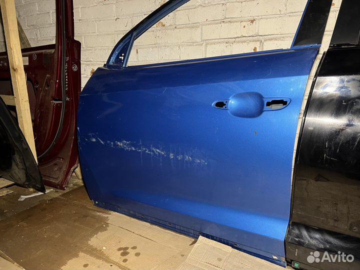 Hyundai tucson Дверь