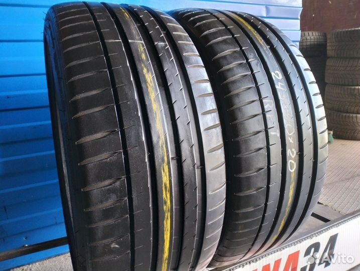 Michelin Pilot Sport 4 245/40 R20 99Y