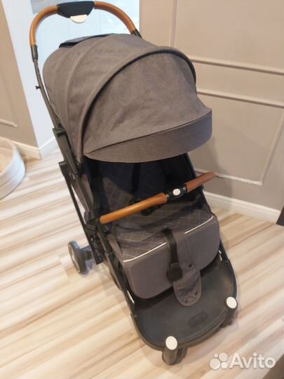 Прогулочная коляска yoya plus