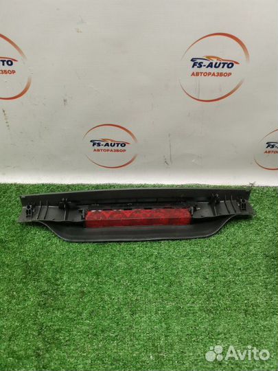 Стоп-сигнал дополнительный задний Ford Focus 2