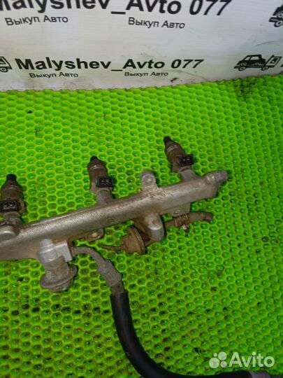 Топливная рампа всборе с Форсунками Honda vigor