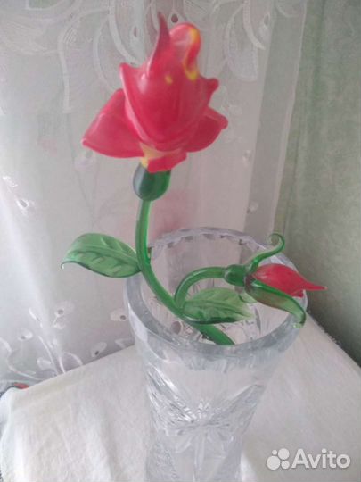 Статуэтки и вазы