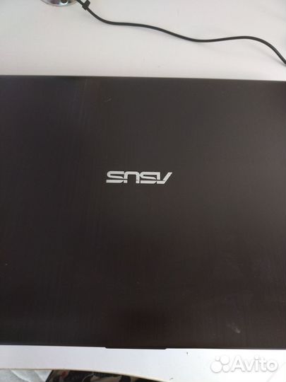 Ноутбук asus