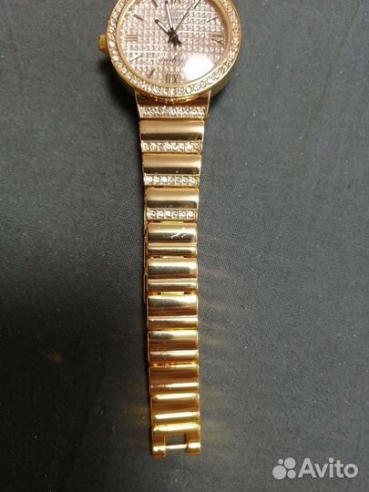 Позолоченые часы женские