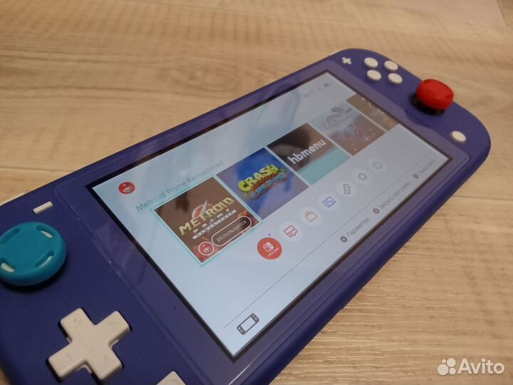 Nintendo switch lite прошитая + SD карта на 128 Гб