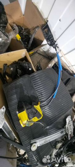 Замок двери kia rio 4 81410-H5010