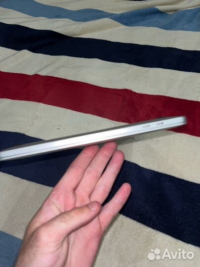 Продам MacBook Pro M1 8/512gb