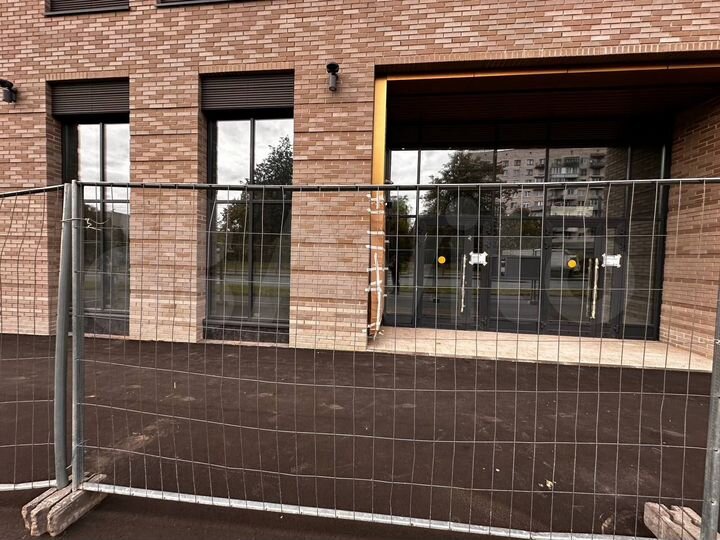 Первый этаж, высокий трафик, 150.82 м²