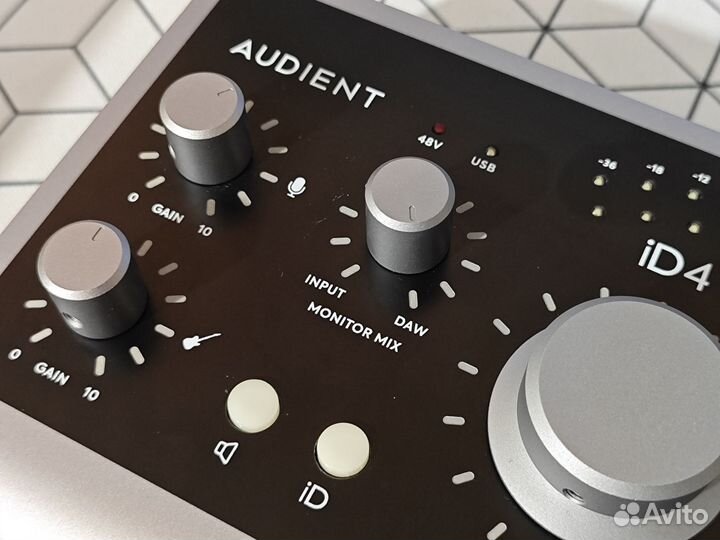 Звуковая карта Audient ID4 mkii