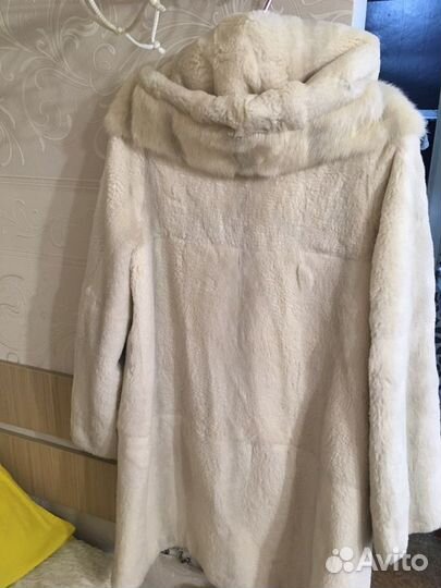 Шуба белая бобер
