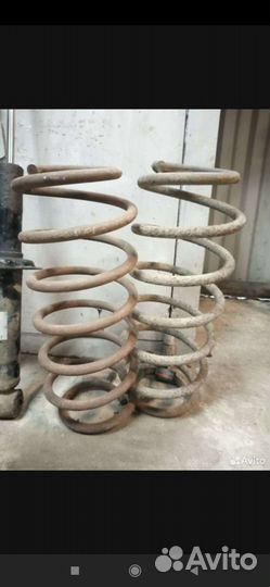 Пружины передние Audi 80 B3