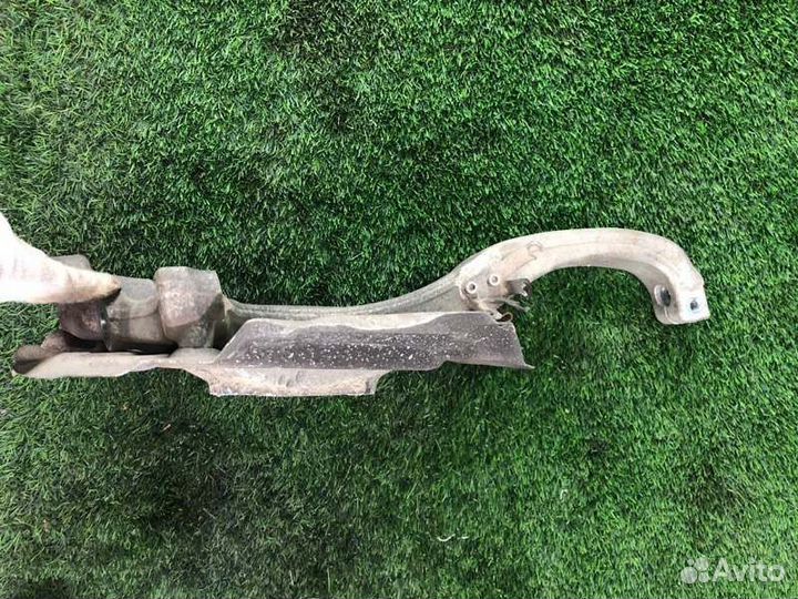 Кулак поворотный передний левый Bmw 5 F10 N52B25