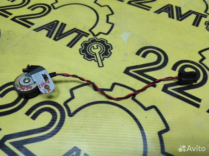 Динамик высокочастотный передний правый Toyota