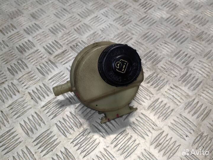 Бачок гидроусилителя Renault Duster