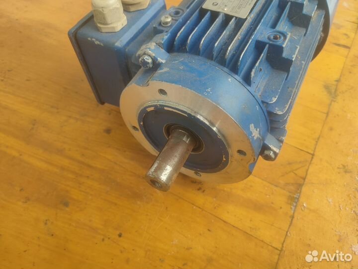 Электродвигатель