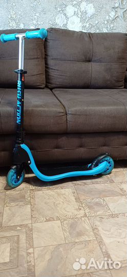 Продам детский самокат