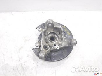 Кулак задний правый 430181BA0B