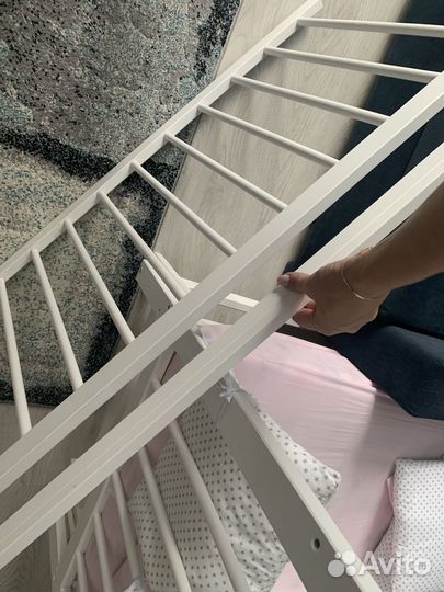 Детская кроватка + матрац + бортики + мобиль