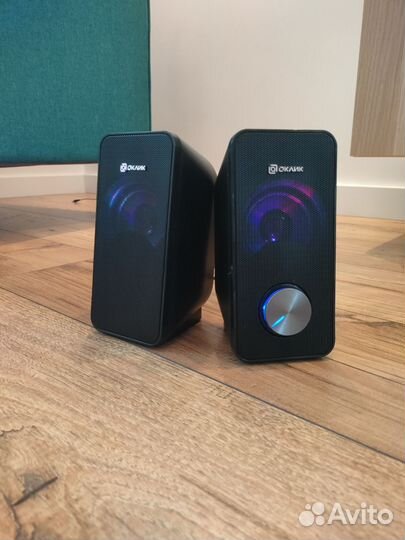 Колонки оклик с подсветкой