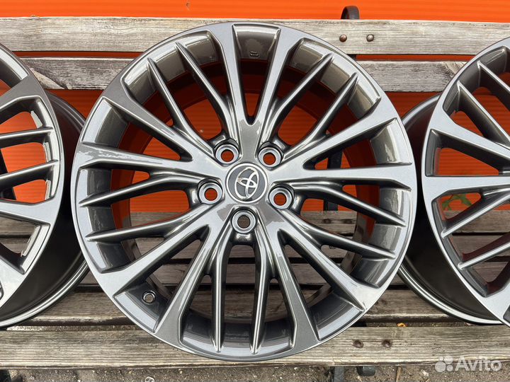Оригинальные диски R18 от Toyota Camry
