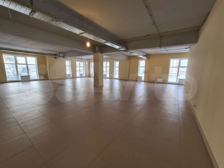 Торговая площадь, 105 м²