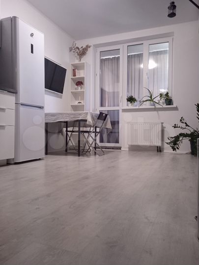 2-к. квартира, 45 м², 8/14 эт.