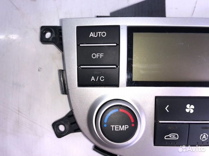 Блок управления климат-контролем Hyundai Santa Fe