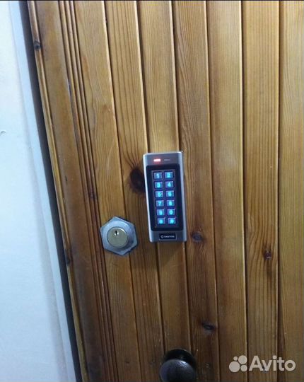 Установка домофона, скуд,электро-замки, ремонт