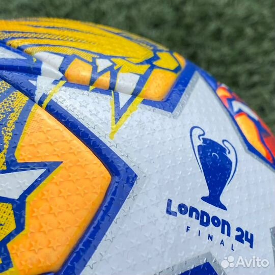 Футбольный мяч adidas лига чемпионов Финал 2024