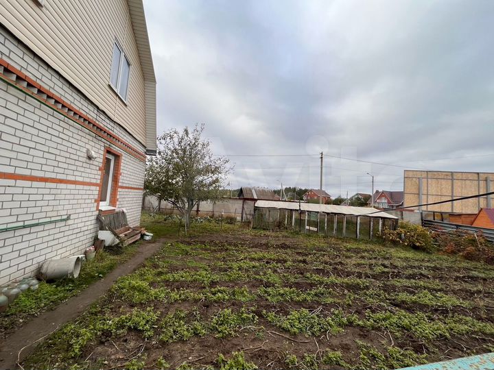 Дом 177 м² на участке 10 сот.