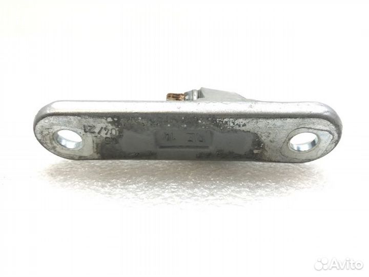 Петля двери задняя правая Mercedes-Benz E-Class