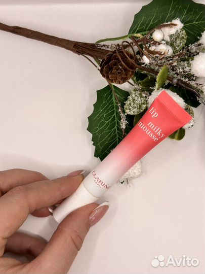 Средства для губ Clarins