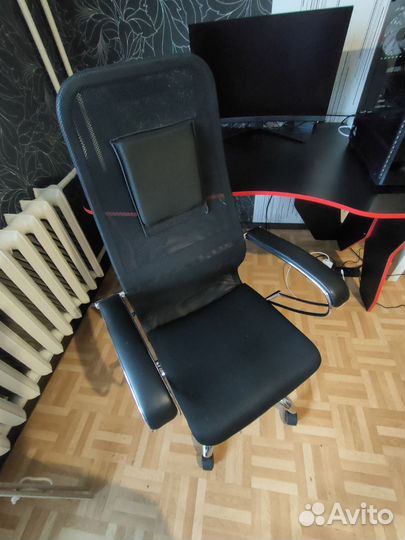 Компьютерное кресло