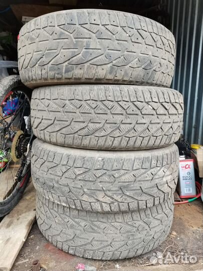Tigar SUV Ice 215/60 R17