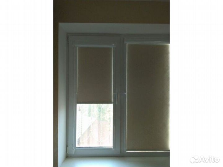 Рулонные кассетные шторы блекаут M811