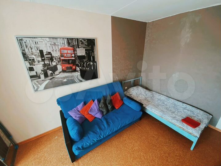 2-к. квартира, 60 м², 1/10 эт.